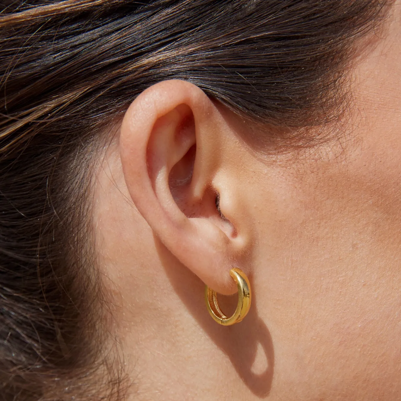 Atolea Jewelry Earrings<Bold Huggie Hoops