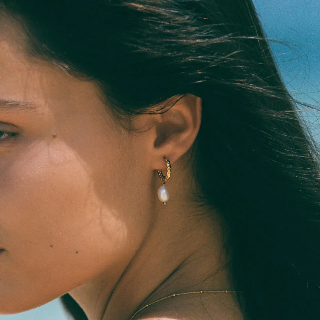 Atolea Jewelry Earrings|Pearls<Hammered Pearl Hoop Earrings