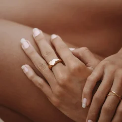 Atolea Jewelry Rings<Heart Signet Ring