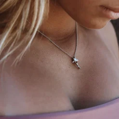 Atolea Jewelry Necklaces<Shark Necklace