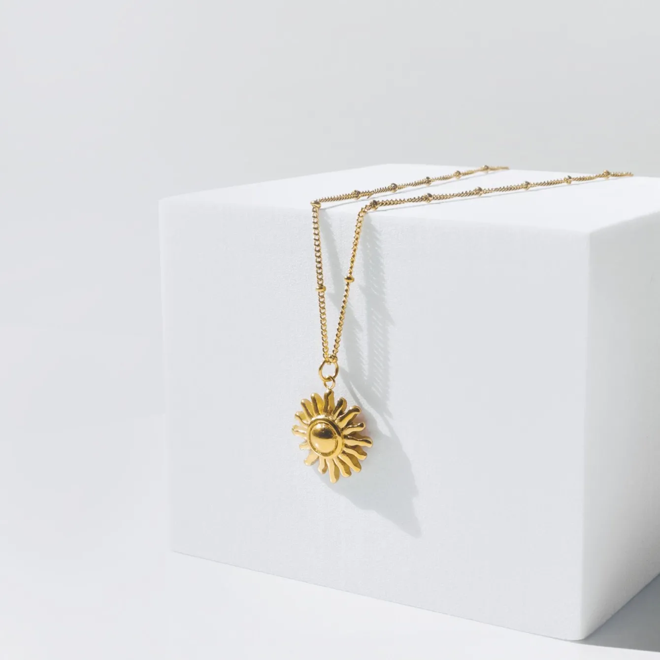 Atolea Jewelry Necklaces<Sun Necklace
