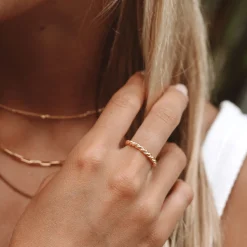 Atolea Jewelry Rings<Twisted Ring